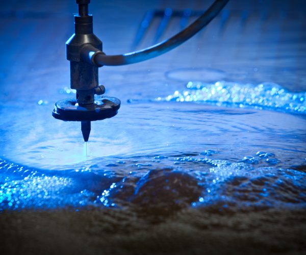 Przewaga technologii WaterJet nad innymi metodami cięcia.