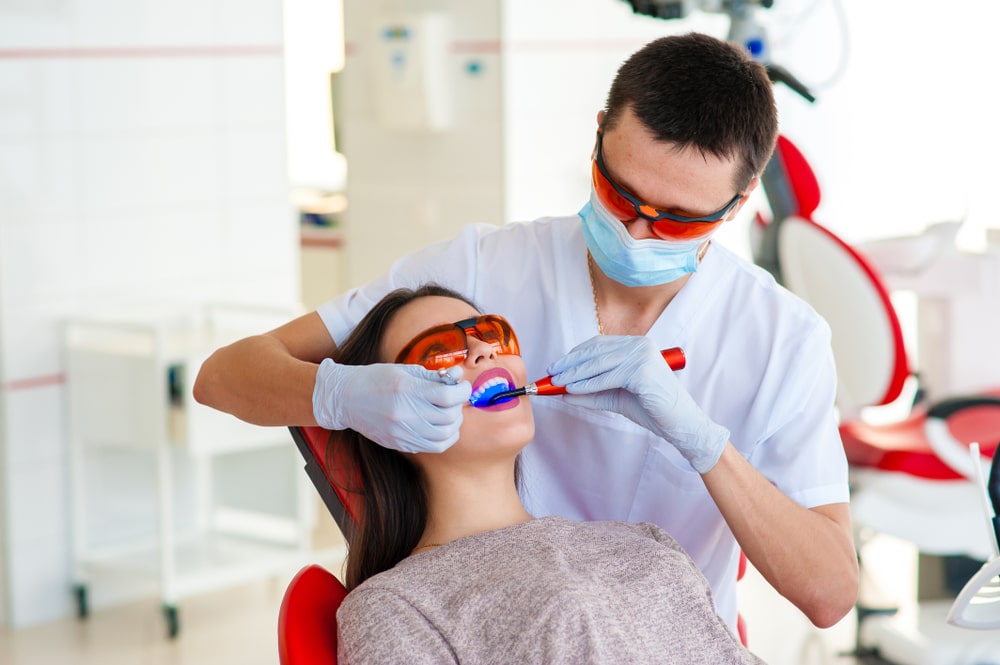 Wypełnienia zębów – na jakie się zdecydować?