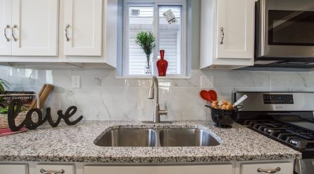 Jak urządzić małą kuchnię? 4 najciekawsze pomysły