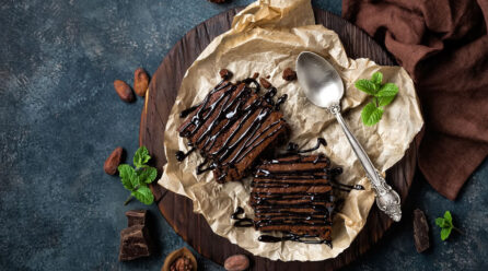 3 propozycje ciepłych czekoladowych deserów na jesienne wieczory