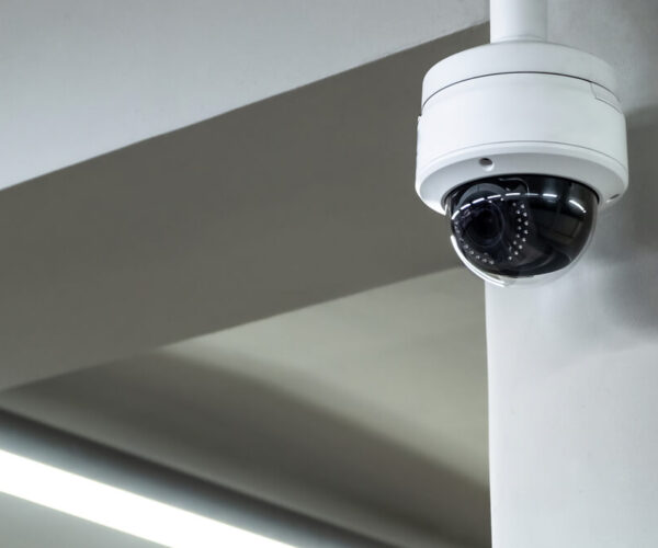 Motozoom w kamerach monitoringu – jak działa?